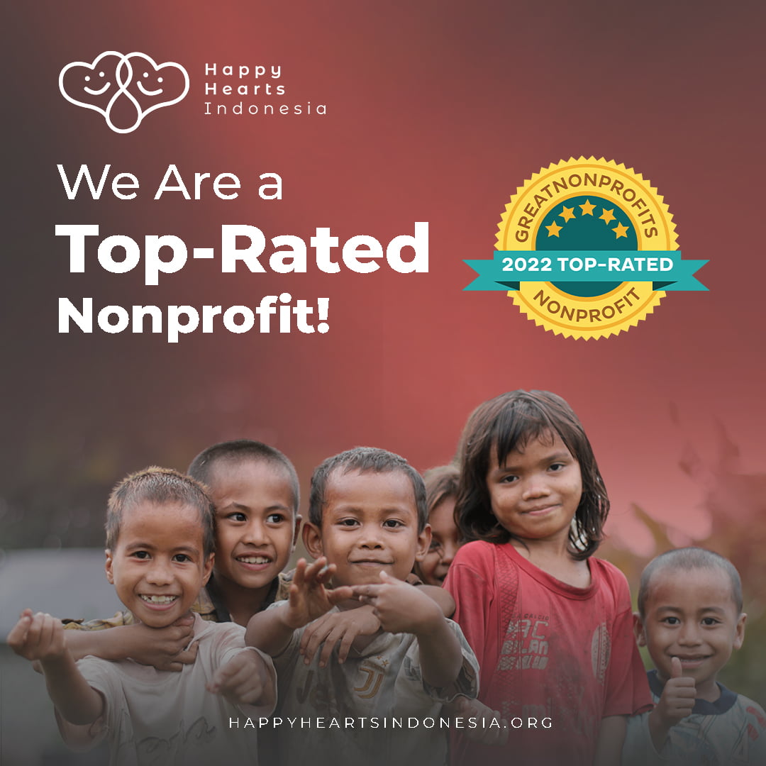 Happy hearts Indonesia nonprofit peringkat teratas 2022: anak-anak tersenyum