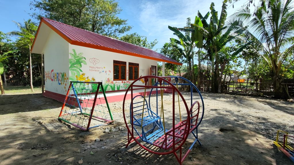 The new PAUD Charisma school building, built by Changemaker monthly donation program and Currateddeals